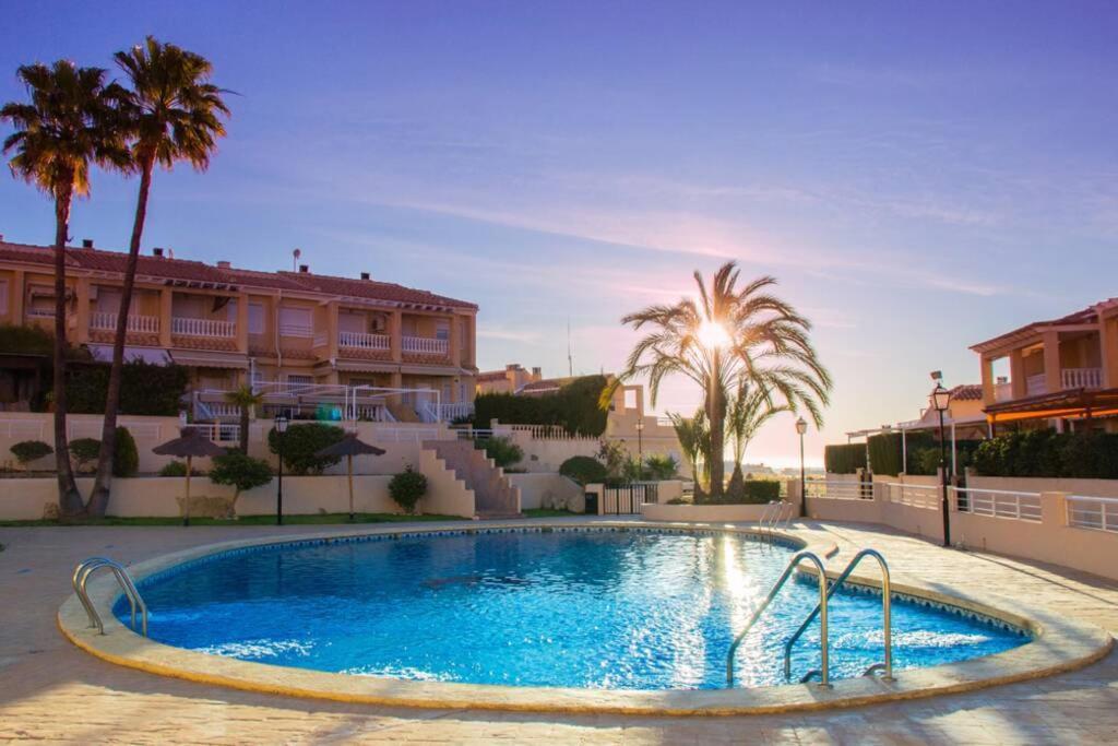 Escapate Y Disfruta Del Sol En Hermosas Playas, Apartamento Espectacular, Santa Pola, Alicante Exterior photo